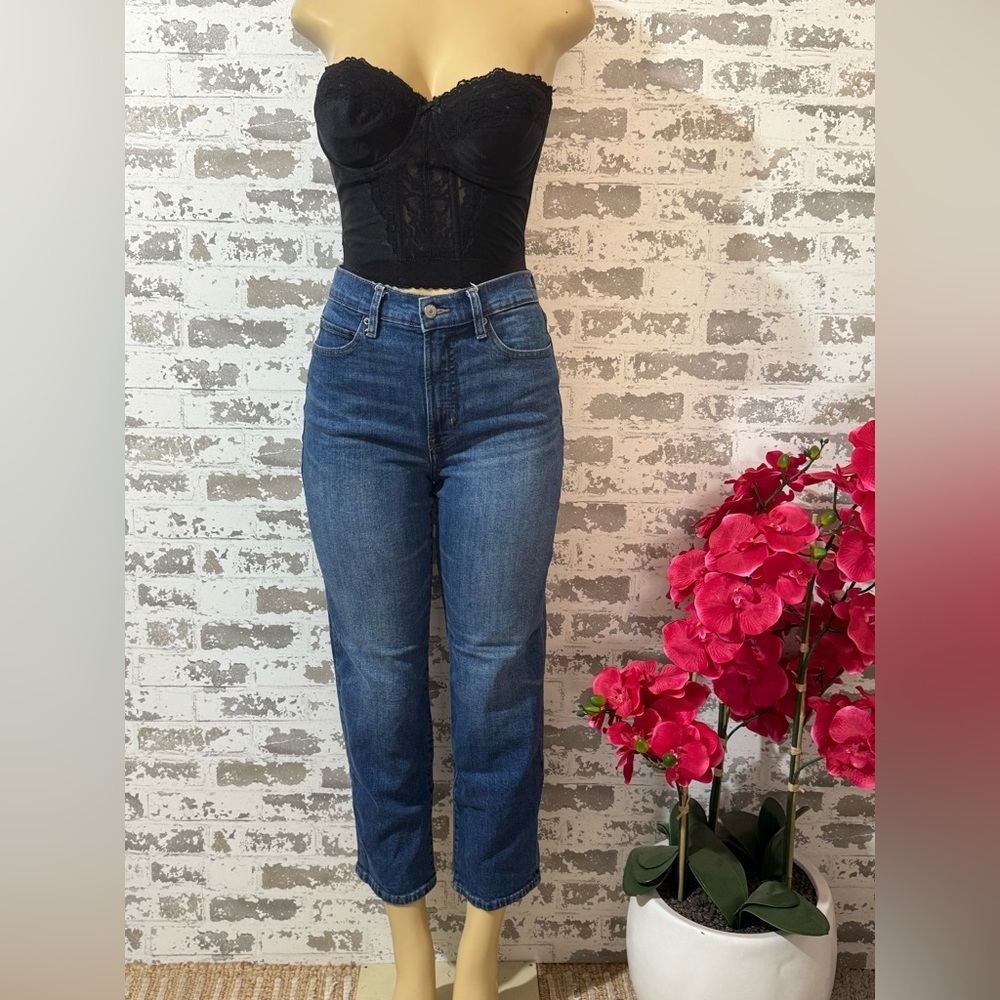 Old Navy Extra High Rise Straight Jeans
